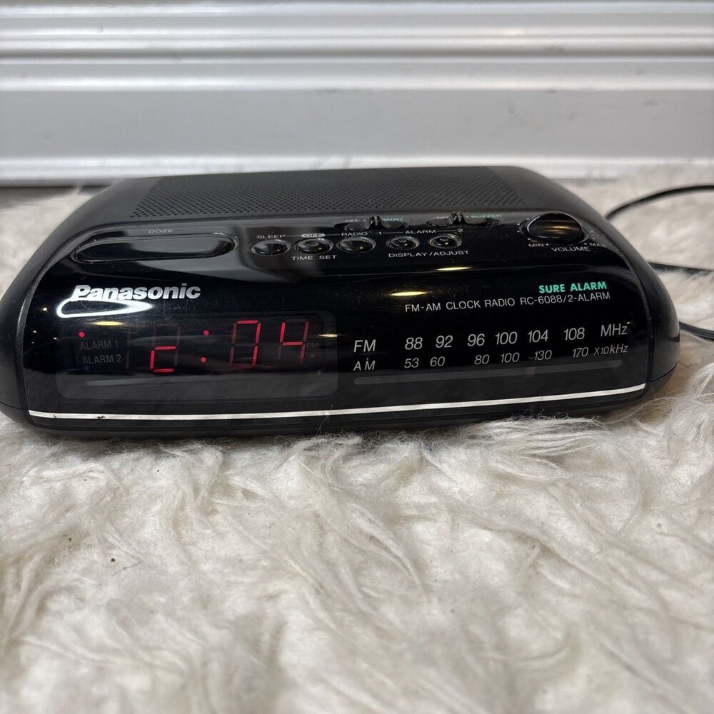 Panasonic RC-6088 Sure Alarm AM FM Dual Alarm Clock Radio Tested Working